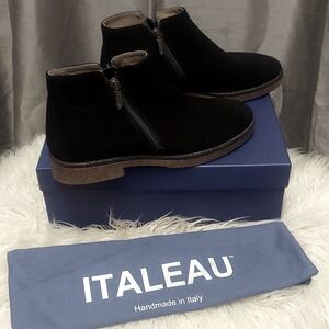ITALEAU Foliana Nero EUC Black Suede Ankle Boots EU40/9M